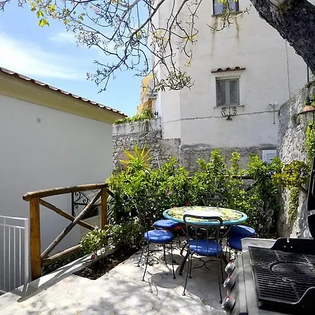 Tatil Evi Sleeps 6 Air Con Wifi Băile Herculane