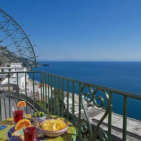 Tatil Evi Sleeps 6 Air Con Wifi