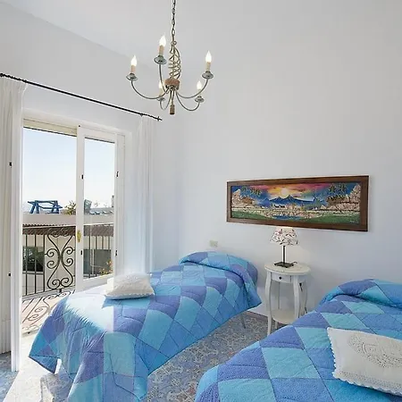 Sleeps 6 Air Con Wifi *