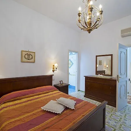 Tatil Evi Sleeps 6 Air Con Wifi